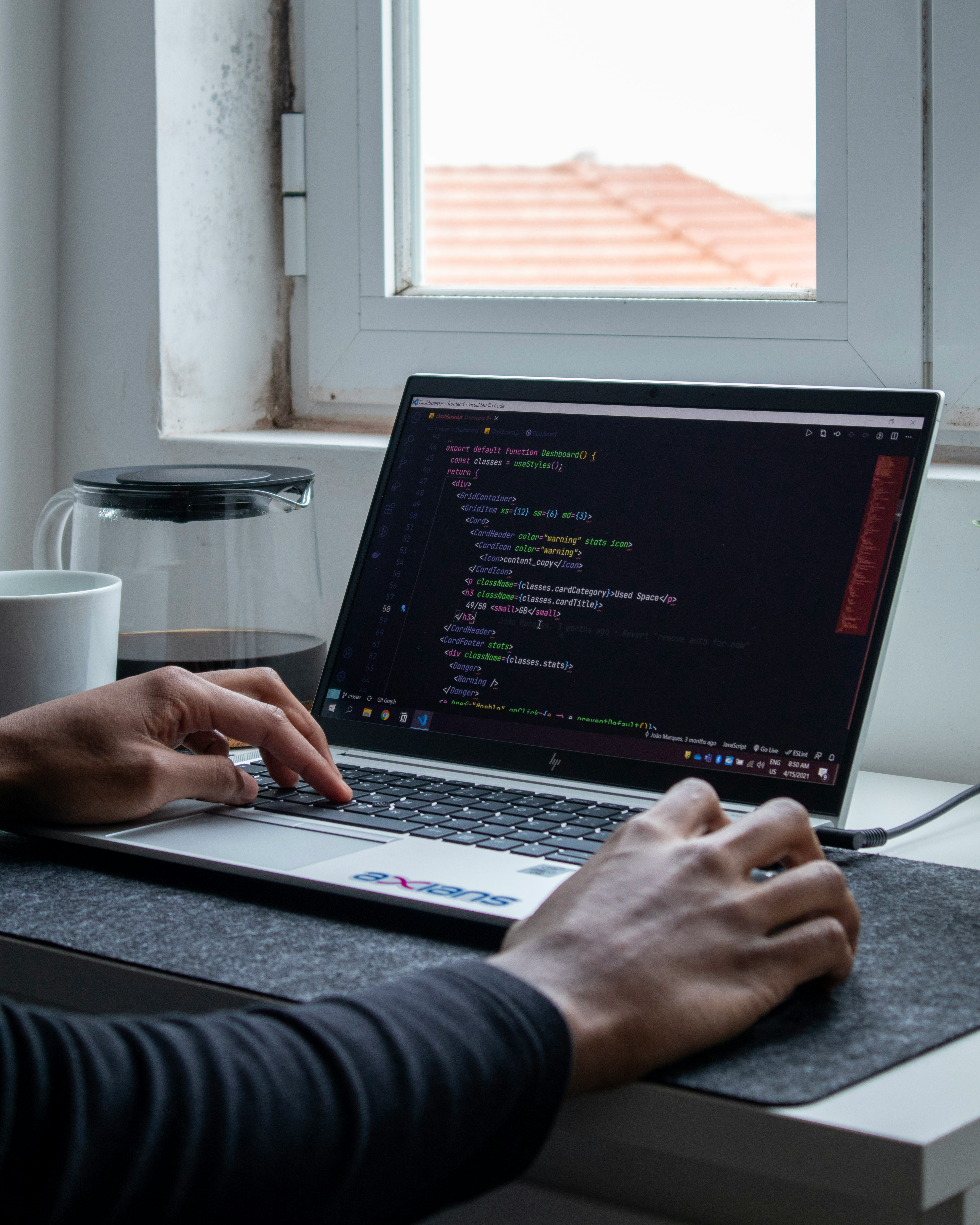 Développeur au travail